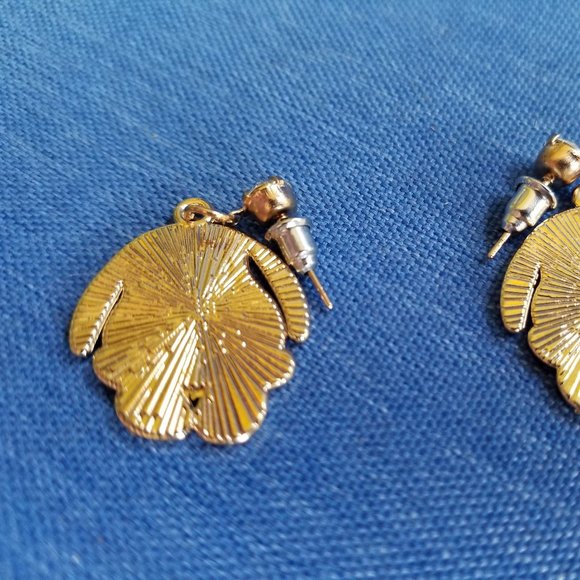 🐕Snoopy Dog Earrings:  Push-back post Drop Earrings - NWOT🐕 - Picture 6 of 6